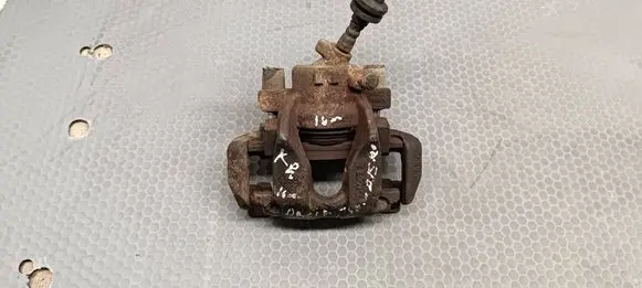 Dacia Sandero II Front brake caliper