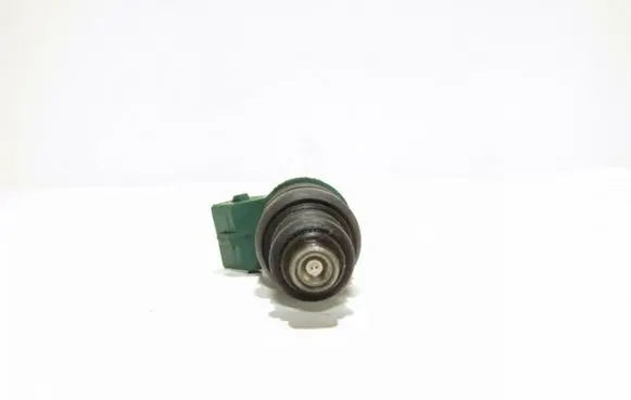 Seat Toledo II (1M) Fuel injector 037906031aa