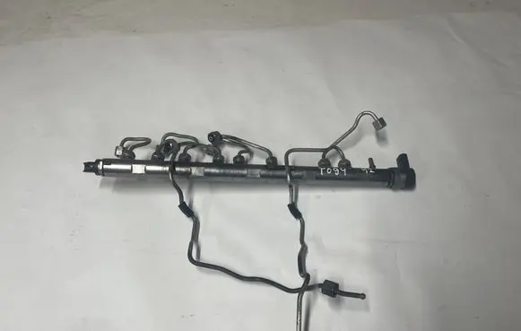 BMW X5 E70 Fuel main line pipe 7805423 780542301