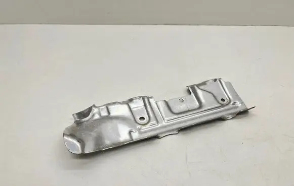BMW X6 G06 Exhaust heat shield 8689793