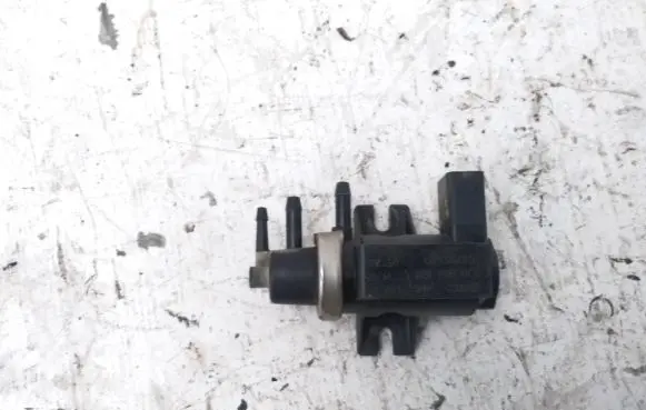 Volkswagen Caddy Turbo solenoid valve 1J0906627C