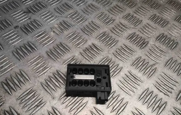 Land Rover Range Rover Sport L320 Rain sensor YDB500290