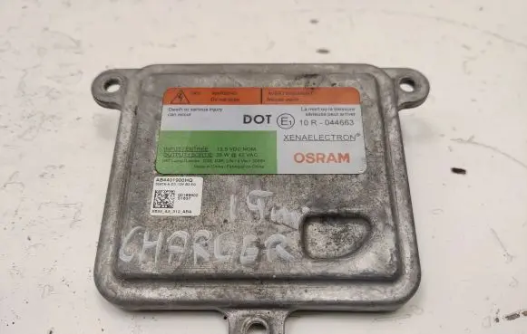 Dodge Charger Headlight ballast module Xenon AB4401900HQ 35XT6AD3