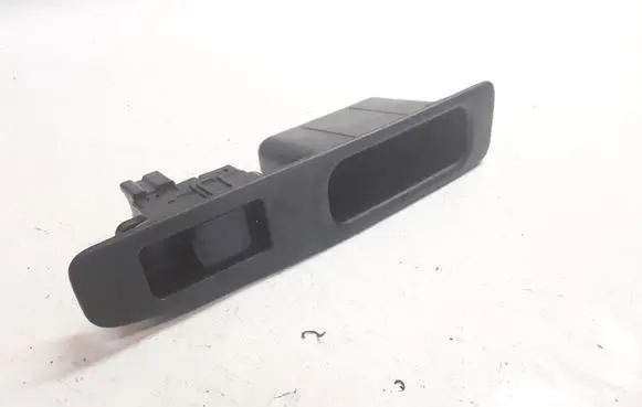 Nissan Qashqai Electric window control switch 82950JD000