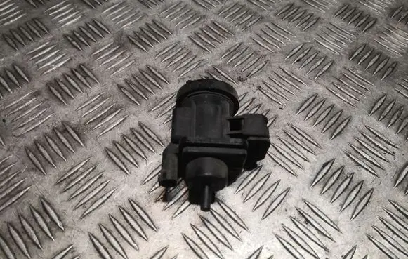 Mercedes-Benz Vito Viano W638 Turbo solenoid valve 0005450427 A0005450427