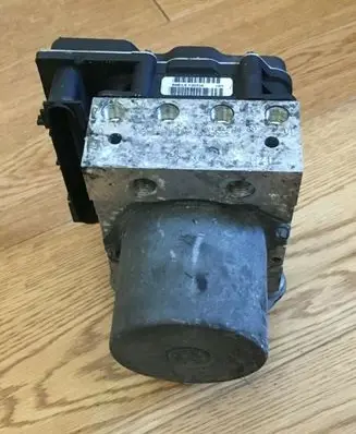 Mercedes-Benz Vito Viano W639 ABS Pump 0265950599