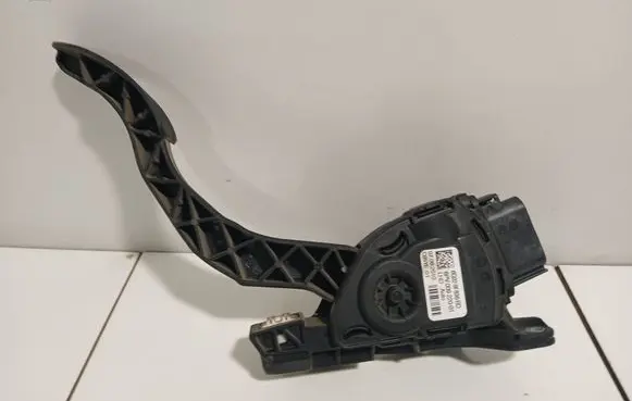 Volvo V70 Accelerator throttle pedal 6G929F836BD 6PV00922001 C95YE01