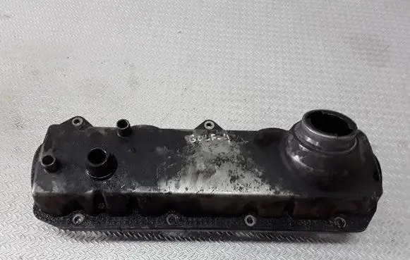 Volkswagen Golf IV Rocker cam cover 