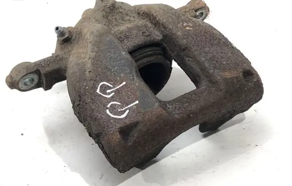 Honda CR-V Front brake caliper