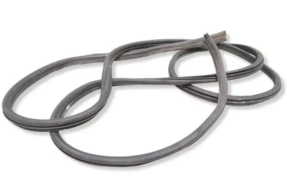 Opel Vivaro Rubber seal sliding door (on door) 