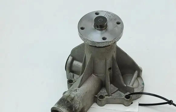 Volvo 240 Water pump 
