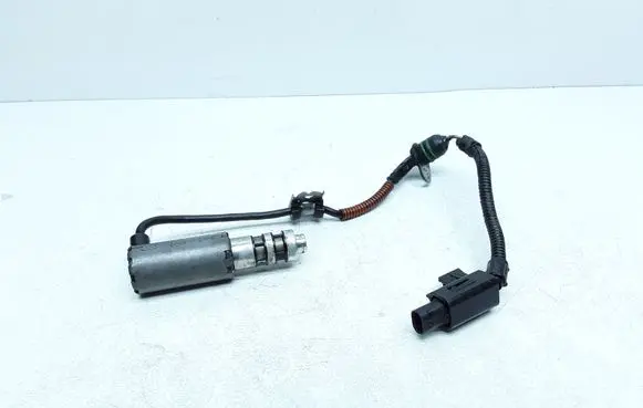 Volvo S60 Oil pressure sensor 31452763