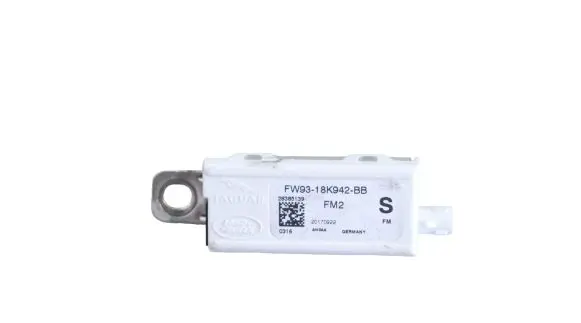 Jaguar E-Pace Aerial antenna amplifier FW9318K942BB