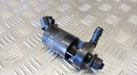 Lexus GS 300 400 430 Headlight washer pump 85280-30020 36705-75730