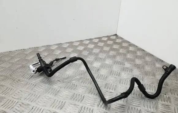Audi Q3 8U Vacuum line/pipe/hose 04L129456E