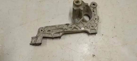 Mercedes-Benz A W177 Engine mounting bracket 144884724r