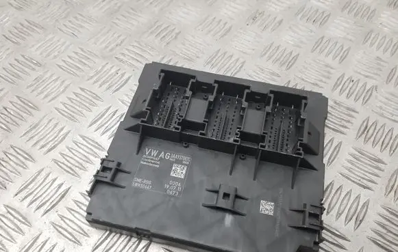 Volkswagen PASSAT B7 Comfort/convenience module 3AA937087C