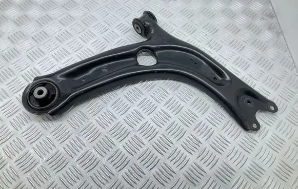 Volkswagen PASSAT B8 Front lower control arm/wishbone 3Q0407154B