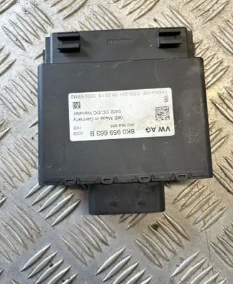 Audi Q5 SQ5 8R Voltage converter/converter module 8K0959663B