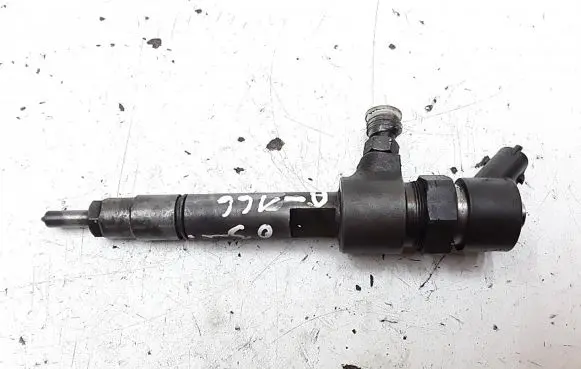 Alfa Romeo 166 Fuel injector