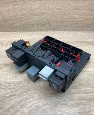 Volkswagen PASSAT B6 Comfort/convenience module 3C0937049AE F005V00631
