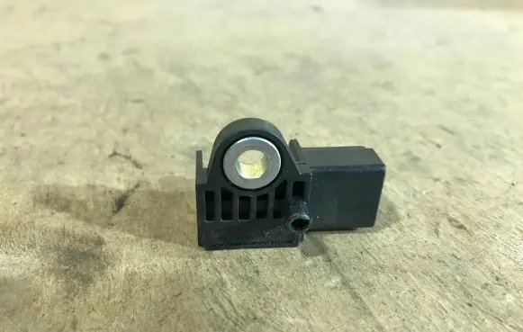 Peugeot 508 Airbag deployment crash/impact sensor 9802402080 5WK44729