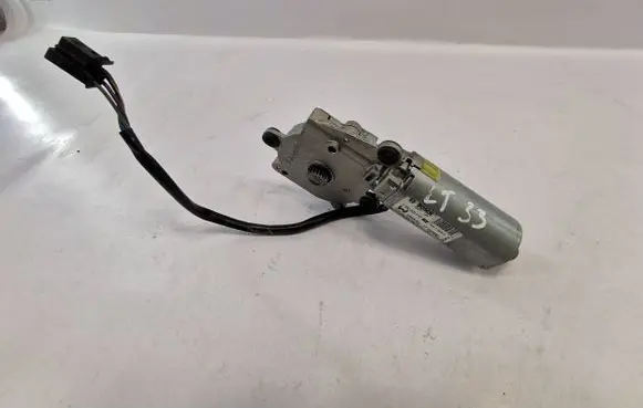 Mercedes-Benz S W221 Front door window regulator motor A2218202742