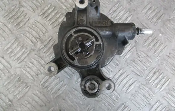 Peugeot 407 Vacuum pump