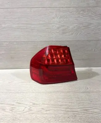 BMW 3 E90 E91 Rear/tail lights 7154153 21830101