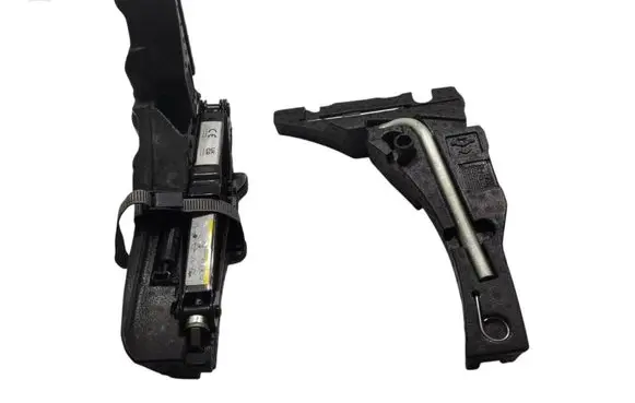 Volkswagen Golf VIII Tool set 5H0012115D