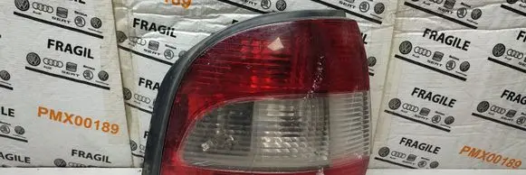 Renault Scenic I Rear/tail lights 7700428055