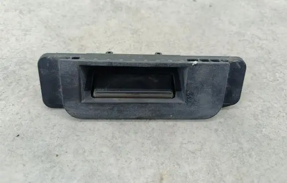 Mercedes-Benz C W205 Tailgate/trunk/boot open switch A2227500493