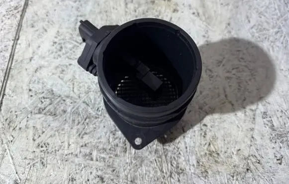 Volvo S60 Mass air flow meter 0280218088 8670115
