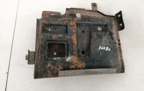Hyundai Coupe Battery bracket 