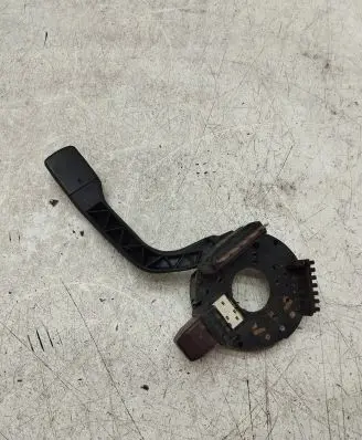 Volkswagen Golf III Indicator stalk SWFKLS92