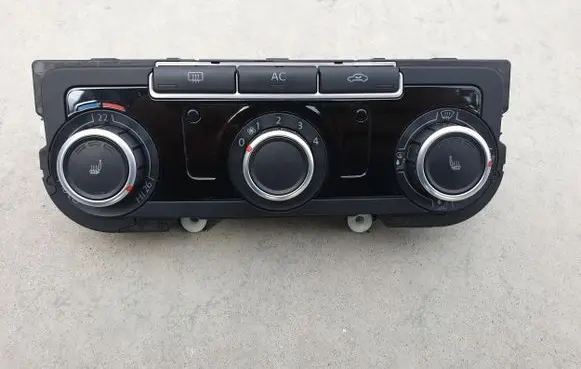 Volkswagen PASSAT B6 Climate control unit