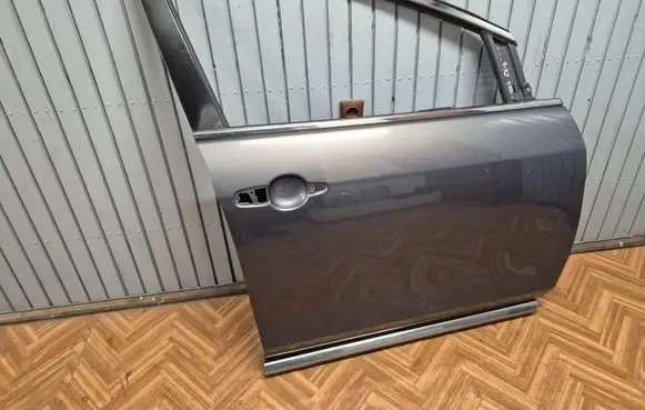 Mazda CX-7 Front door