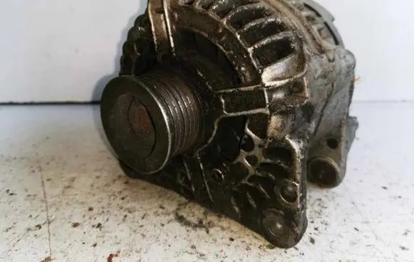 Volkswagen Golf IV Generator/alternator BR14-MO