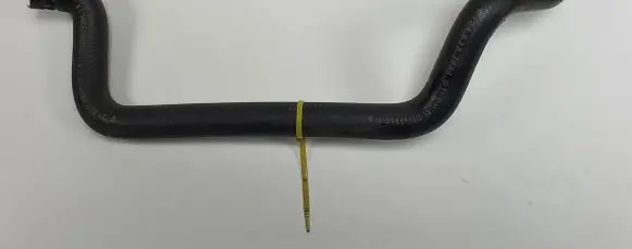Mercedes-Benz E W124 Engine coolant pipe/hose 1248322894