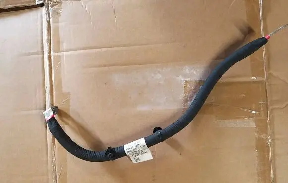 Positive cable (battery)