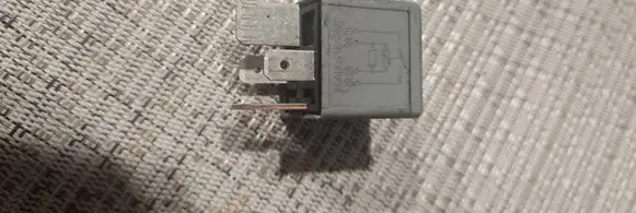 Audi A4 S4 B5 8D Other relay 8D0951253 V23134J52X300