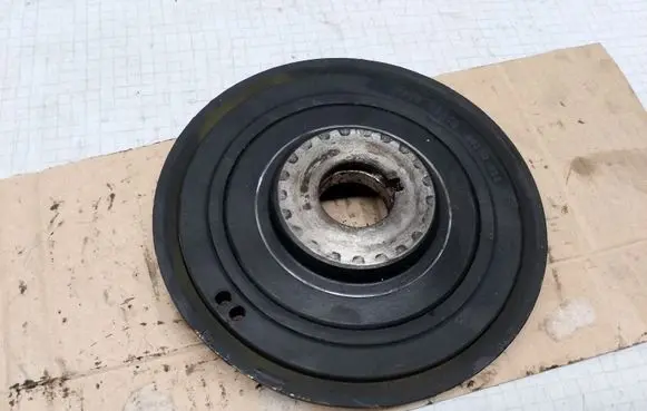 Citroen Xsara Picasso Crankshaft pulley F71610212 2013D011