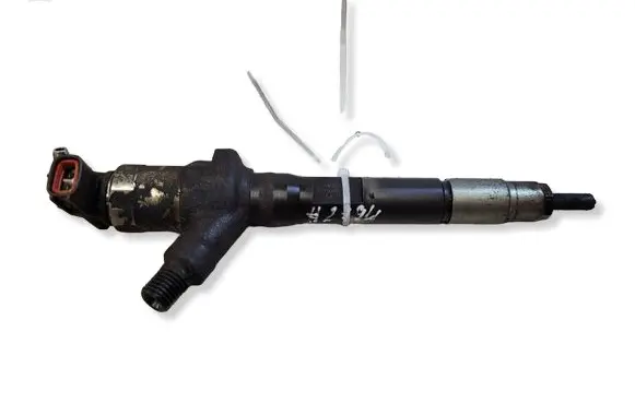 Mazda 6 Fuel injector R2AA13H50