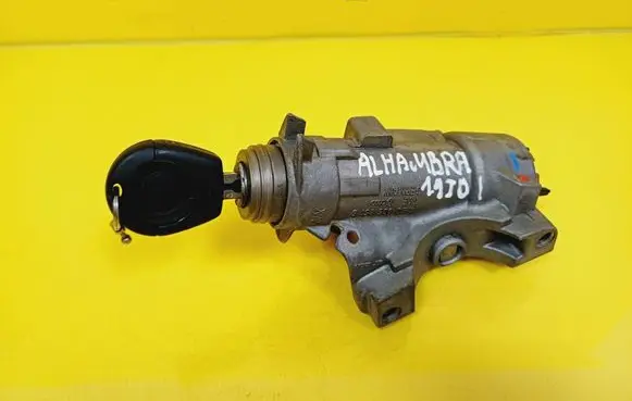 Seat Alhambra (Mk1) Ignition lock 4B0905851B
