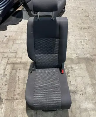 Volkswagen Tiguan Second row seats 