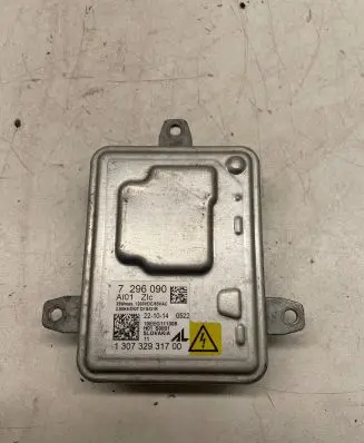BMW 3 F30 F35 F31 Headlight ballast module Xenon 7296090 130732931700 10EEG111308