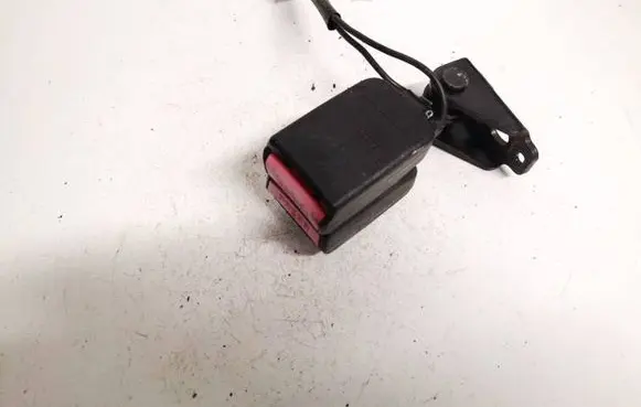 Peugeot 308 Middle seatbelt buckle (rear) 