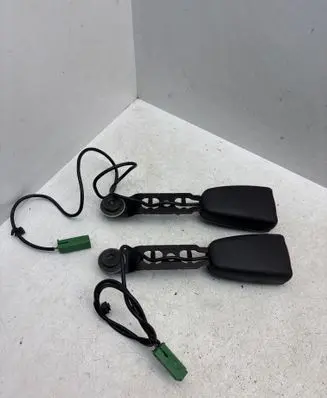 Volvo V70 Front seatbelt buckle 6013208