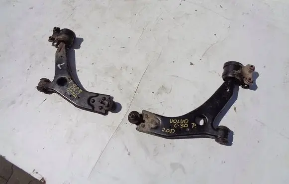 Volvo C30 Front lower control arm/wishbone