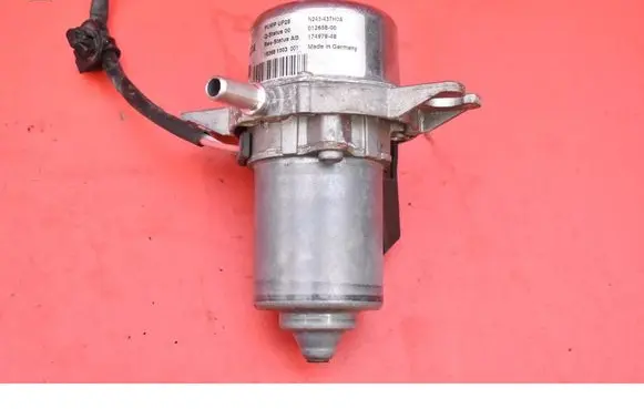 Mazda MX-5 NA Miata Vacuum pump N243-437H0A